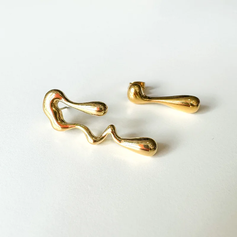 Classic hoop earrings with a thin profile for a sleek and subtle style-Liquid mismatch earrings