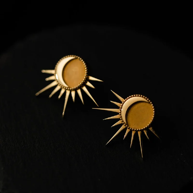 Best hoop earrings with gold for a luxurious and timeless look-Lunar Ray Earrings