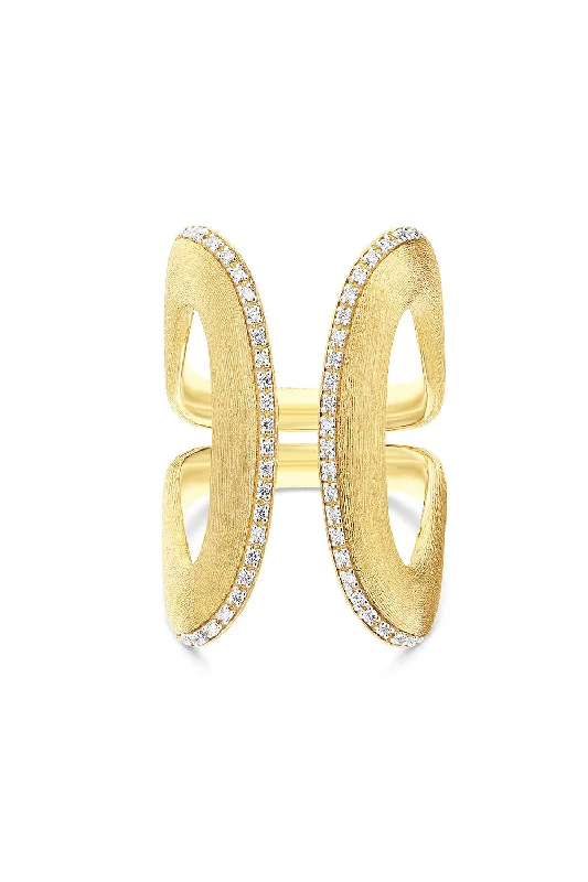 Rings with knot motifs for symbolic love -Libera Icon Diamond Statement Ring