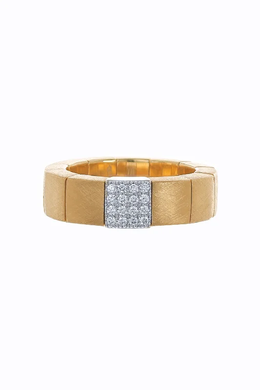 Rings with sunburst citrine for radiant appeal -Diamond Pave Scacco Ring