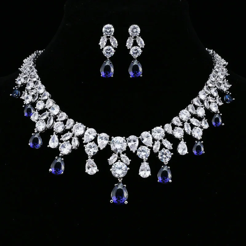 Stunning necklaces and pendants with amethyst gemstones for a calming effect-Dazzling Drops Jewelry Set