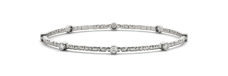 Best bangle bracelets with engraved messages for personalized gifts and keepsakes-Fashion Diamond Bracelet