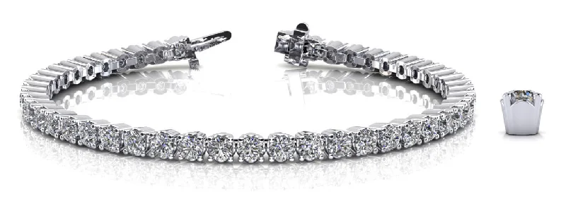 Best bangle bracelets with engraved floral patterns for a delicate and elegant design-Fashion Diamond Bracelet