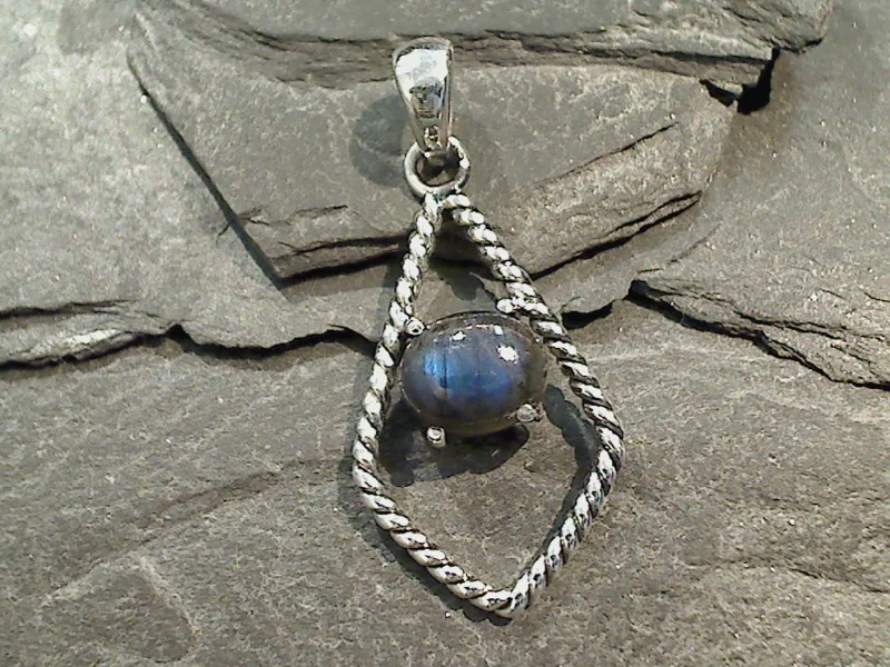 Necklaces and pendants with diamond pendants for a luxurious sparkling effect-Labradorite, Sterling Silver Pendant