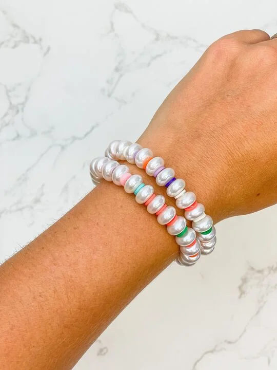 Best bangle bracelets with hammered gold finishes for a textured, rustic feel-Rainbow Pearl Stretch Bracelet Set